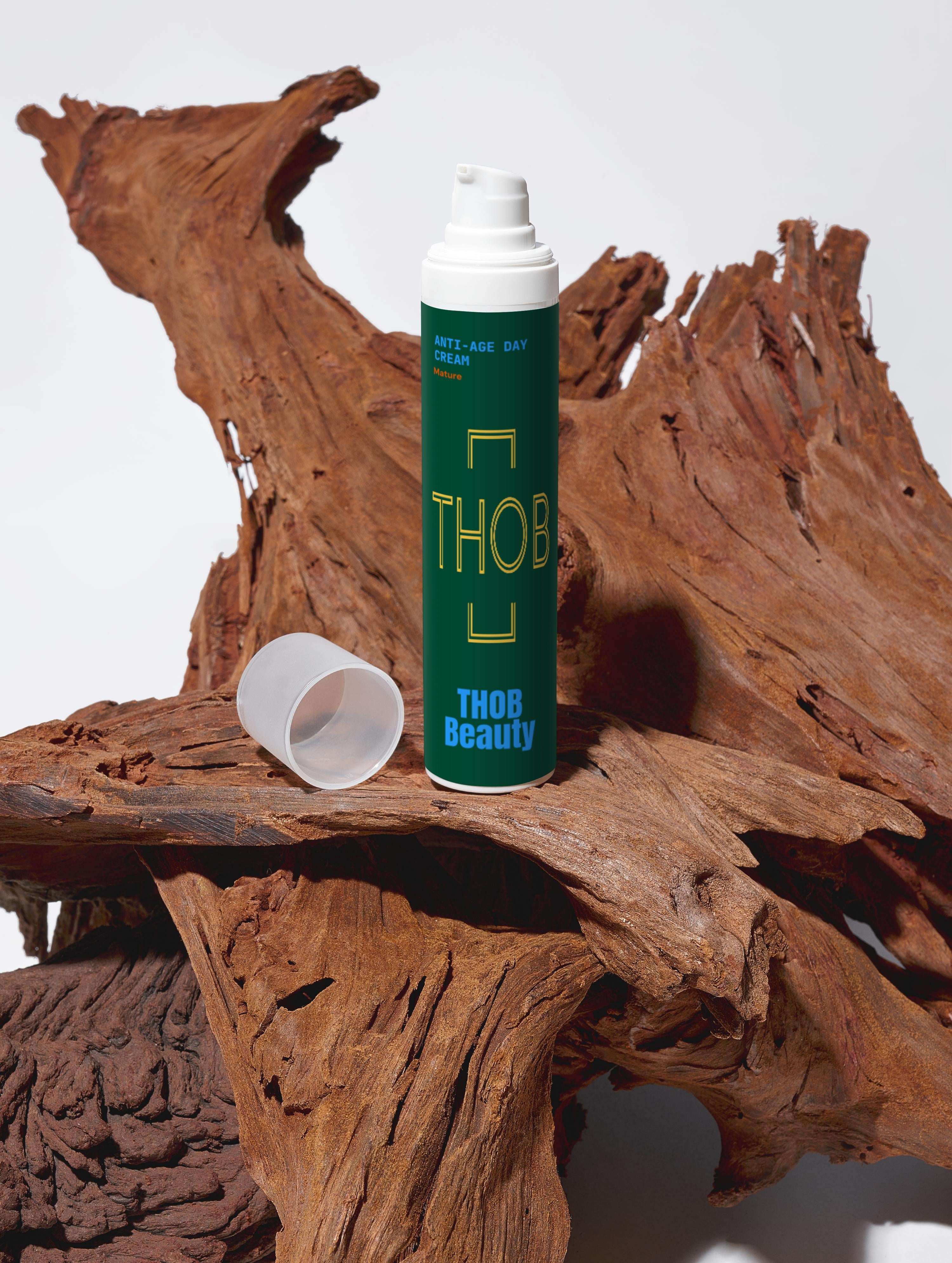 THOB Beauty The Age-Defying Trio Collection Box